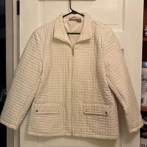 Jane Ashley Quilted White Jacket